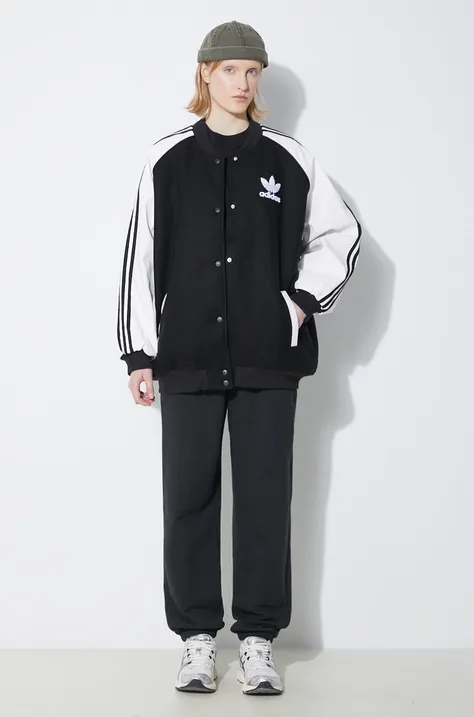 Bomber jakna adidas Originals SST Oversize VRCT za žene, boja: crna, za prijelazno razdoblje, oversize, IR5519