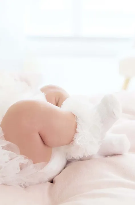 Nogavice za dojenčka Mayoral Newborn bela barva