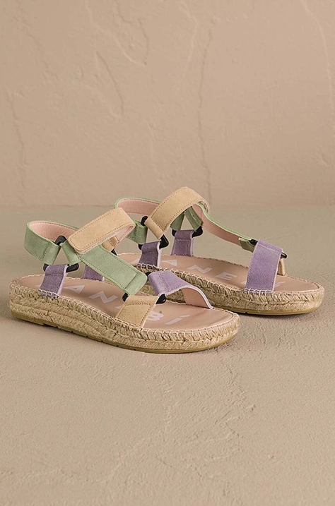 Manebi sandale din piele intoarsa Venice Hiking Sandals femei, cu platforma, R 7.2 JH