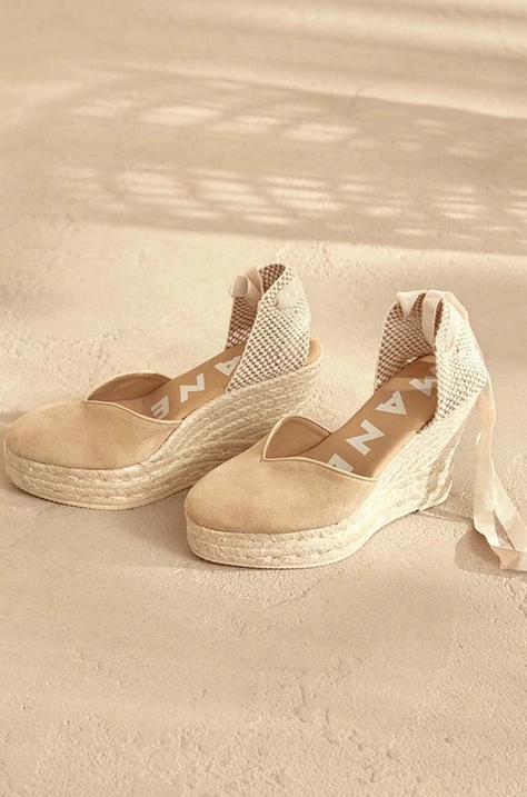 Manebi espadryle Hamptons Heart-Shaped Wedge Espadrilles kolor beżowy na koturnie M 1.1 WH