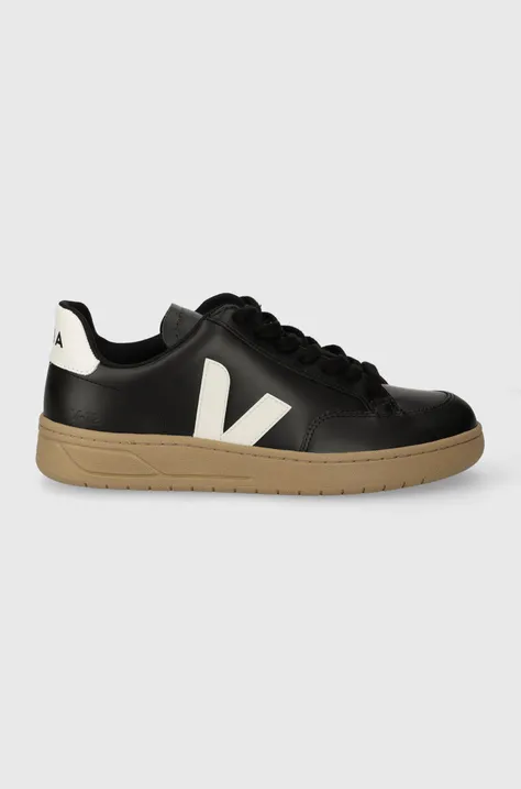 Veja sneakers in pelle V-12 colore nero XD0203638