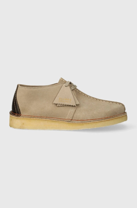 Половинки обувки от велур Clarks Originals Desert Trek в бежово 26166211