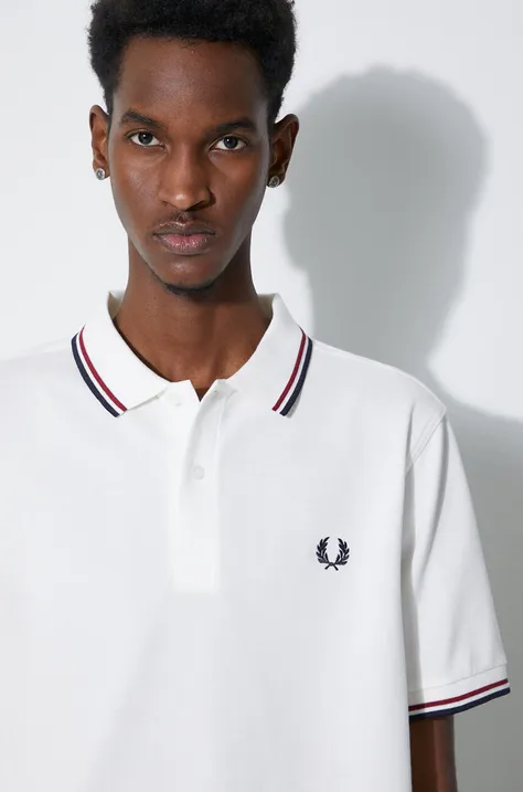 Bavlněné polo tričko Fred Perry Twin Tipped Shirt bílá barva, s aplikací, M3600.T60