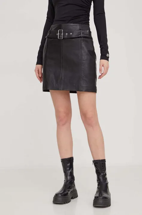 Kožená sukně HUGO černá barva, mini