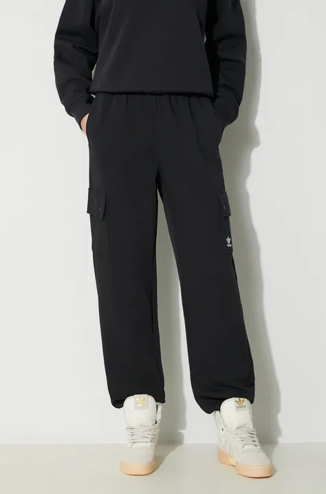 adidas Originals spodnie dresowe Cargo Jogger kolor czarny gładkie IT7576