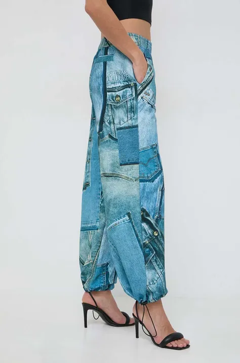 Bavlnené tepláky Versace Jeans Couture vzorované