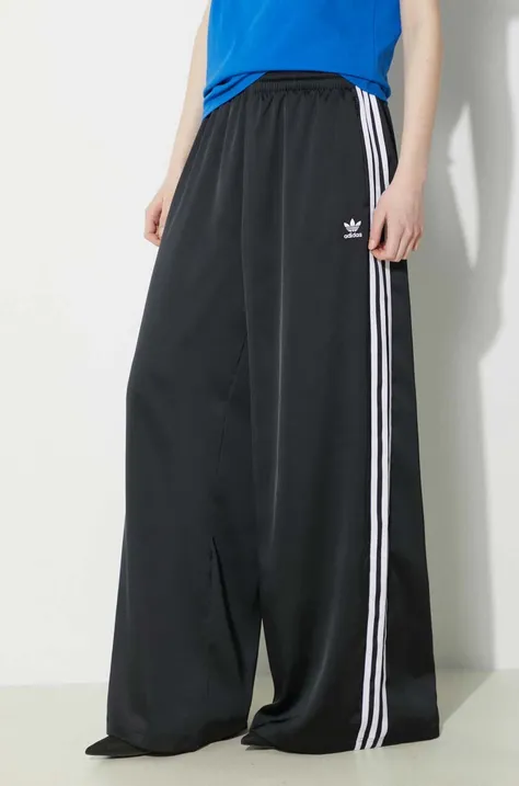 Панталон adidas Originals в черно с широка каройка, с висока талия IU2520
