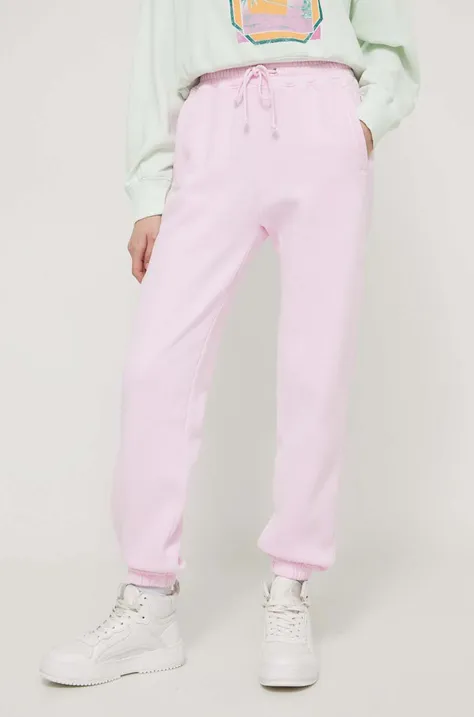 Спортен панталон Abercrombie & Fitch в розово с изчистен дизайн