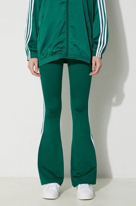 adidas Originals pantaloni de trening Flared culoarea verde, cu imprimeu, IN6320