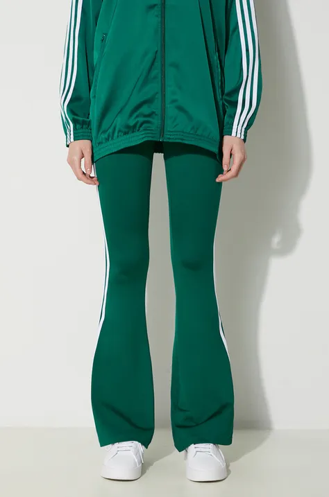 Спортивні штани adidas Originals Flared колір зелений з аплікацією IN6320