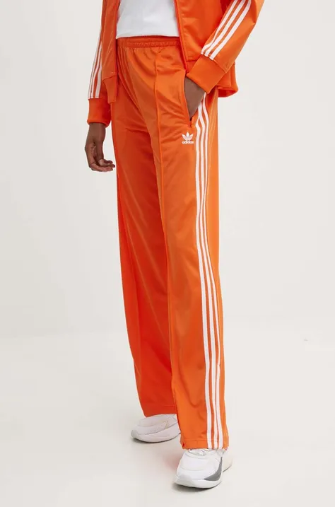 Спортивні штани adidas Originals колір помаранчевий з аплікацією IP0640