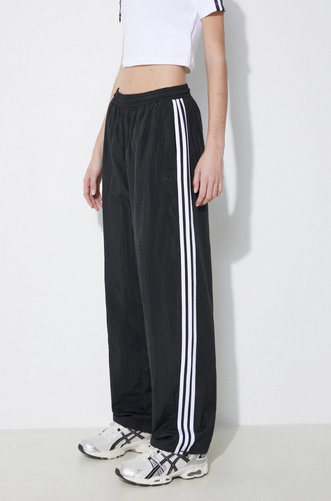 adidas Originals pantaloni de trening culoarea negru, cu imprimeu, IT9817