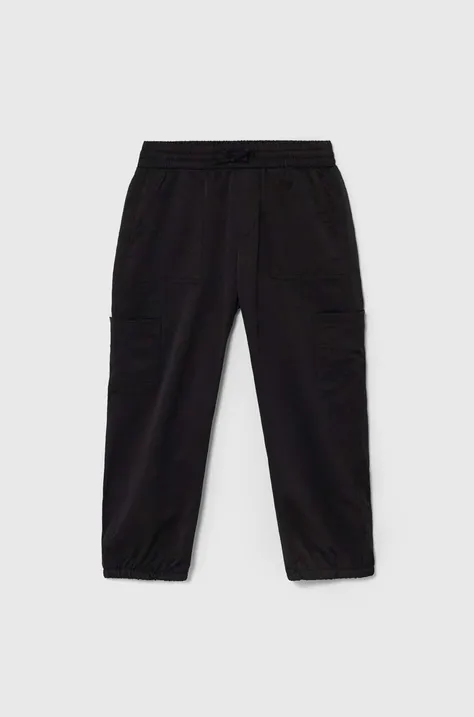 Детски панталон Abercrombie & Fitch в черно с изчистен дизайн
