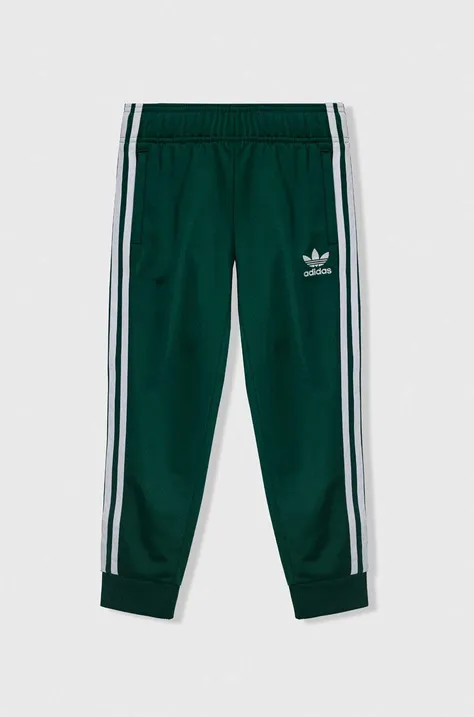 Detské tepláky adidas Originals zelená farba, s nášivkou