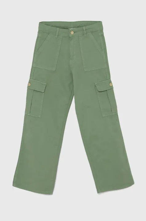 Detské bavlnené nohavice Guess zelená farba, jednofarebné