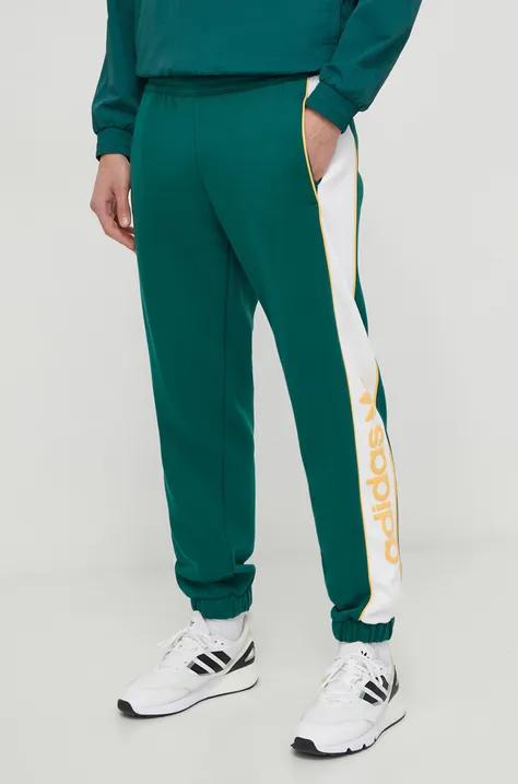 adidas Originals pantaloni de trening culoarea verde, cu imprimeu IT2442