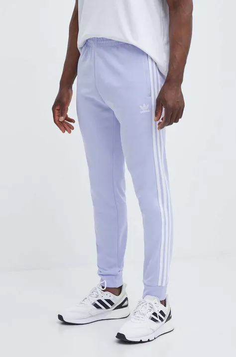 Спортен панталон adidas Originals в лилаво с апликация IR9879