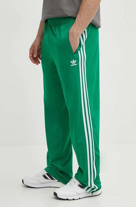 adidas Originals pantaloni de trening culoarea verde, cu imprimeu, IU0768