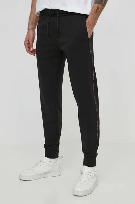 Calvin Klein Jeans pantaloni de trening culoarea negru, cu imprimeu, J30J325494