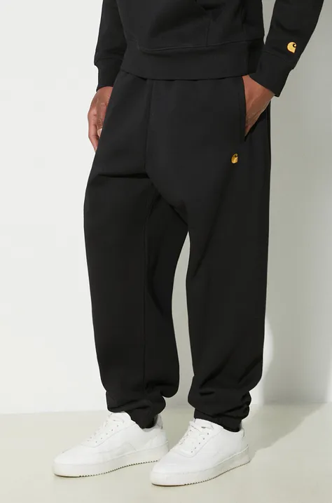 Спортен панталон Carhartt WIP Chase Sweat Pant в черно с изчистен дизайн I033667.00FXX