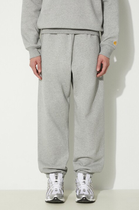 Παντελόνι φόρμας Carhartt WIP Chase Sweat Pant χρώμα: γκρι, I033667.00MXX
