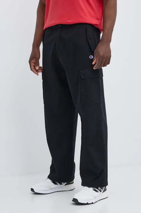 Памучен панталон Champion в черно с кройка тип карго 220015