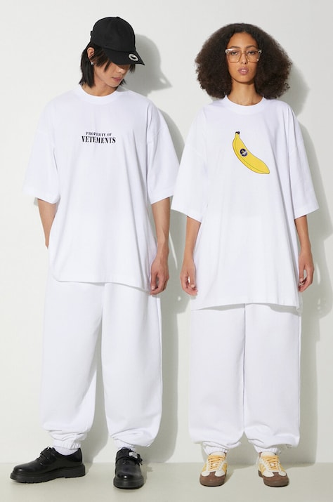 Tepláky VETEMENTS Embroidered Logo Sweatpants bílá barva, hladké, UE64SP600W