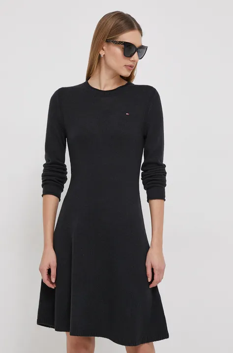 Vunena haljina Tommy Hilfiger boja: crna, mini, širi se prema dolje