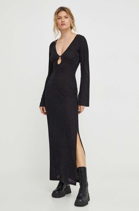 Résumé rochie culoarea negru, maxi, evazată