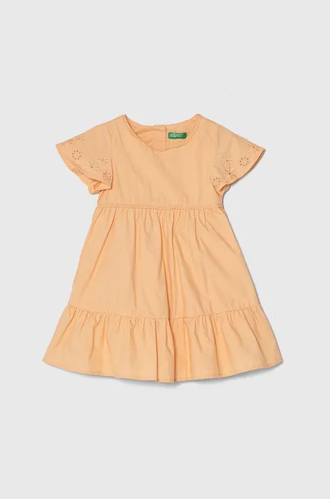 Dječja pamučna haljina United Colors of Benetton boja: narančasta, midi, širi se prema dolje