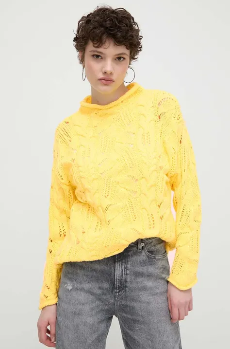 Bavlnený sveter Desigual žltá farba, s polorolákom, 24SWJF23
