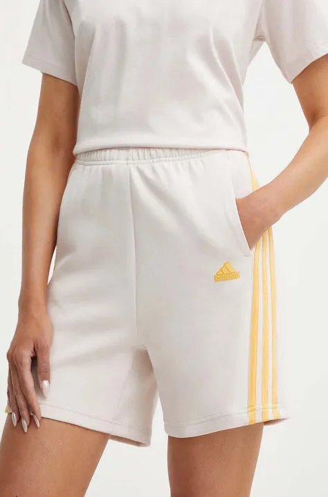 Šortky adidas dámske, béžová farba, s nášivkou, vysoký pás, IS3675