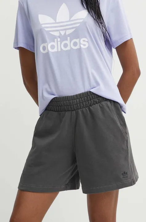Bombažne kratke hlače adidas Originals siva barva, IT4284