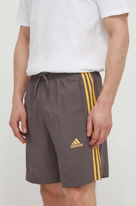 Kratke hlače adidas za muškarce, boja: siva, IS1394