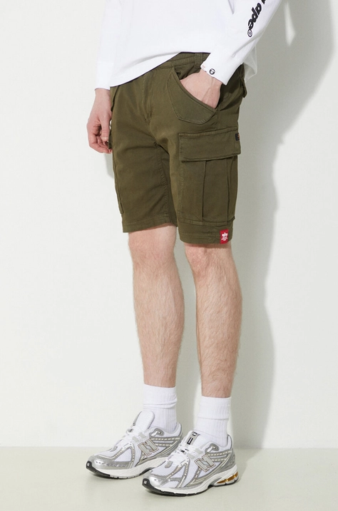 Alpha Industries pantaloni scurti Airman barbati, culoarea verde, 116211