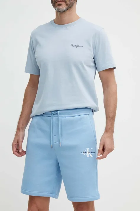Къс панталон Calvin Klein Jeans в синьо J30J325131