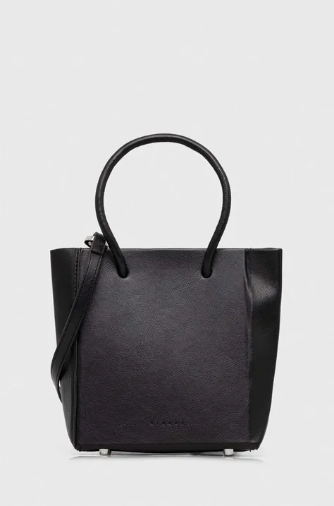 Чанта Sisley в черно