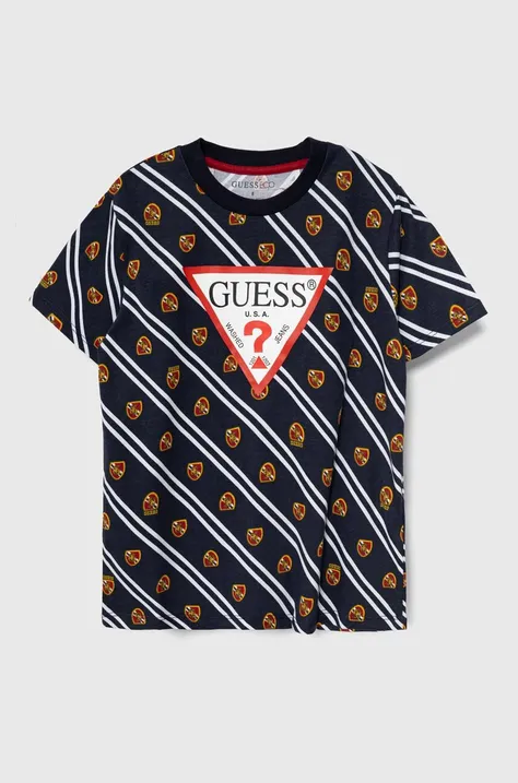 Детска памучна тениска Guess в тъмносиньо с десен