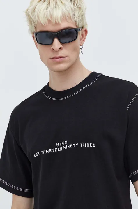 Бавовняна футболка HUGO чоловічий колір чорний з аплікацією