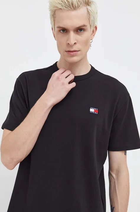 Pamučna majica Tommy Jeans za muškarce, boja: crna, s aplikacijom