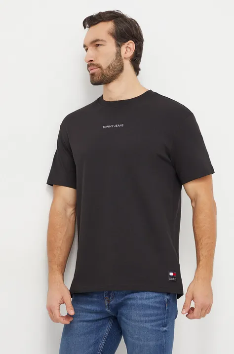 Bavlnené tričko Tommy Jeans pánsky,čierna farba,s nášivkou,DM0DM18266