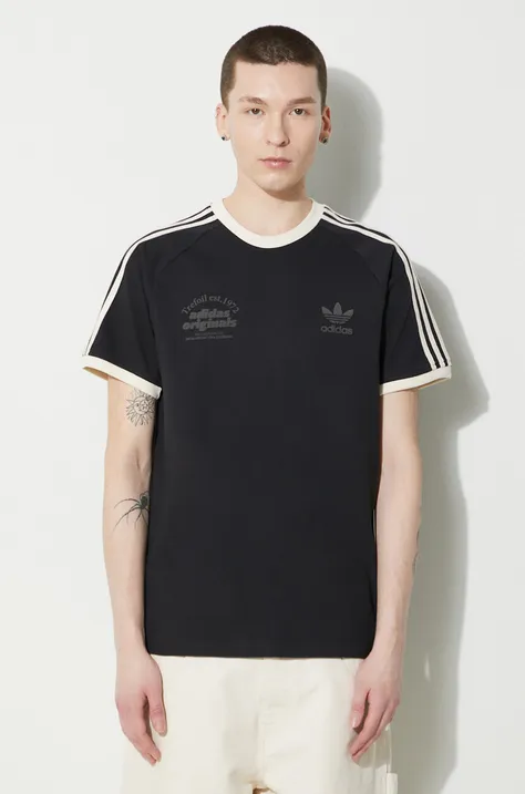 Хлопковая футболка adidas Originals мужской цвет чёрный с аппликацией