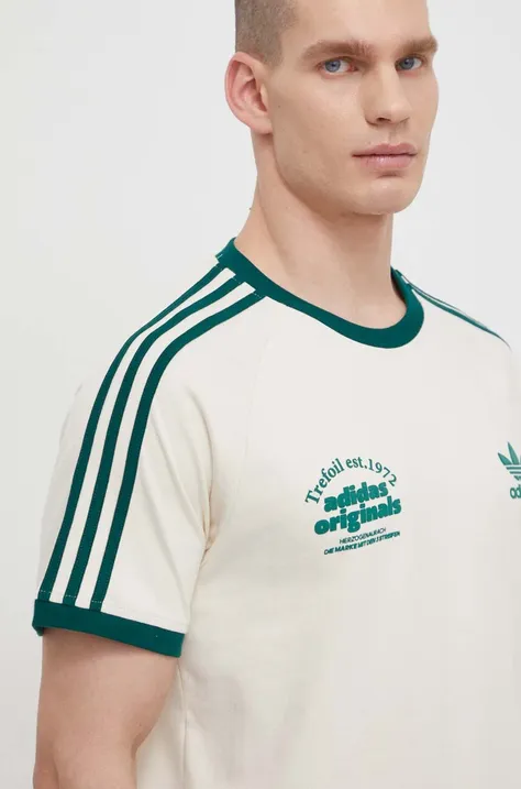 Хлопковая футболка adidas Originals мужской цвет бежевый с принтом