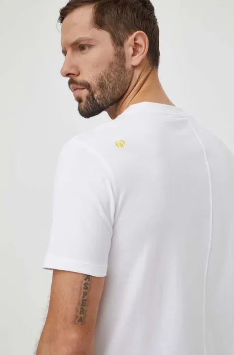 Бавовняна футболка Desigual чоловічий колір білий однотонний