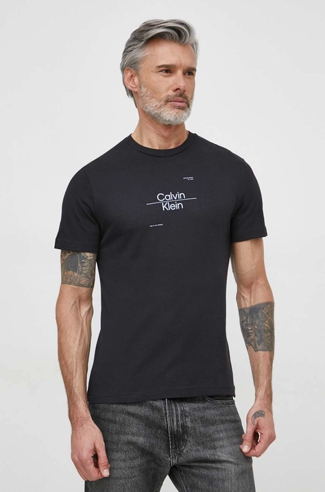 Calvin Klein tricou din bumbac bărbați, culoarea negru, cu imprimeu K10K112489