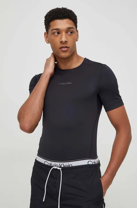 Kratka majica za vadbo Calvin Klein Performance črna barva