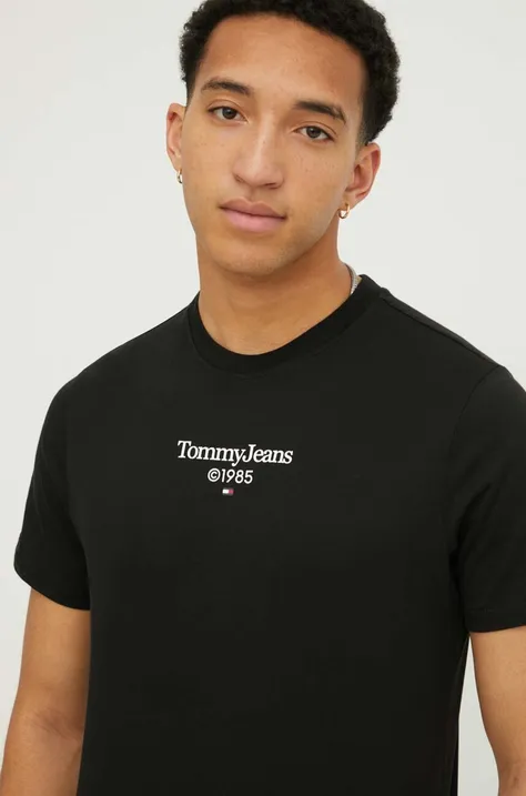 Pamučna majica Tommy Jeans za muškarce, boja: crna, s tiskom, DM0DM18569