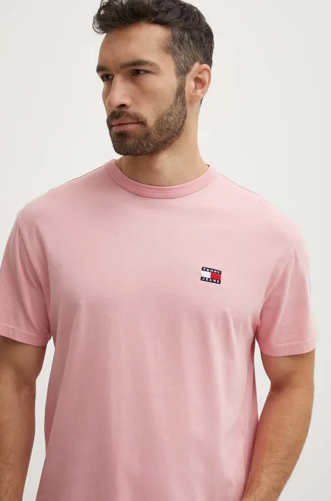 Bombažna kratka majica Tommy Jeans moška, roza barva, DM0DM18912