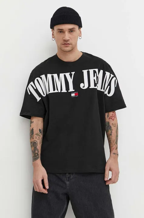 Bavlnené tričko Tommy Jeans pánsky, čierna farba, s nášivkou