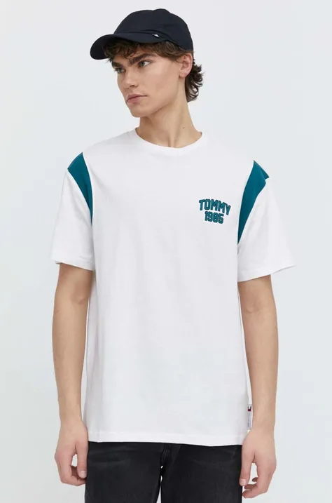 Хлопковая футболка Tommy Jeans мужская цвет белый узорная DM0DM18661
